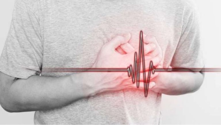 8 Foods to Eat Regularly to Reduce the Risk of Heart Attack